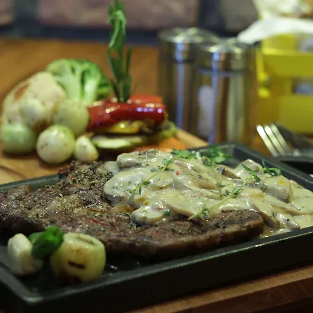 Beetle House Coffee Hotel *