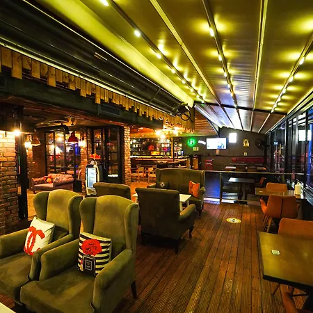 Beetle House Coffee Отель
