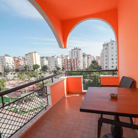 Beetle House Coffee Отель Bahtili