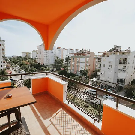 Beetle House Coffee Отель Bahtili